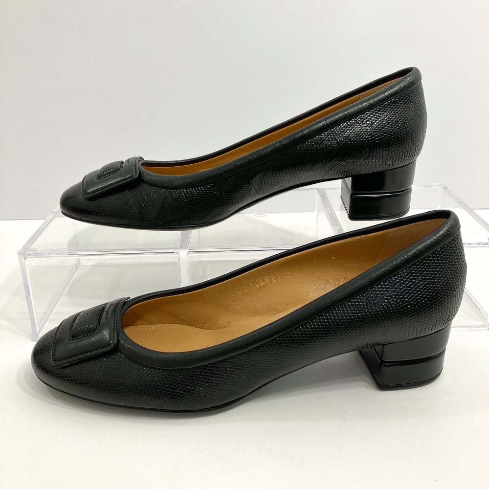 Salvatore Ferragamo Black Pumps Size 9